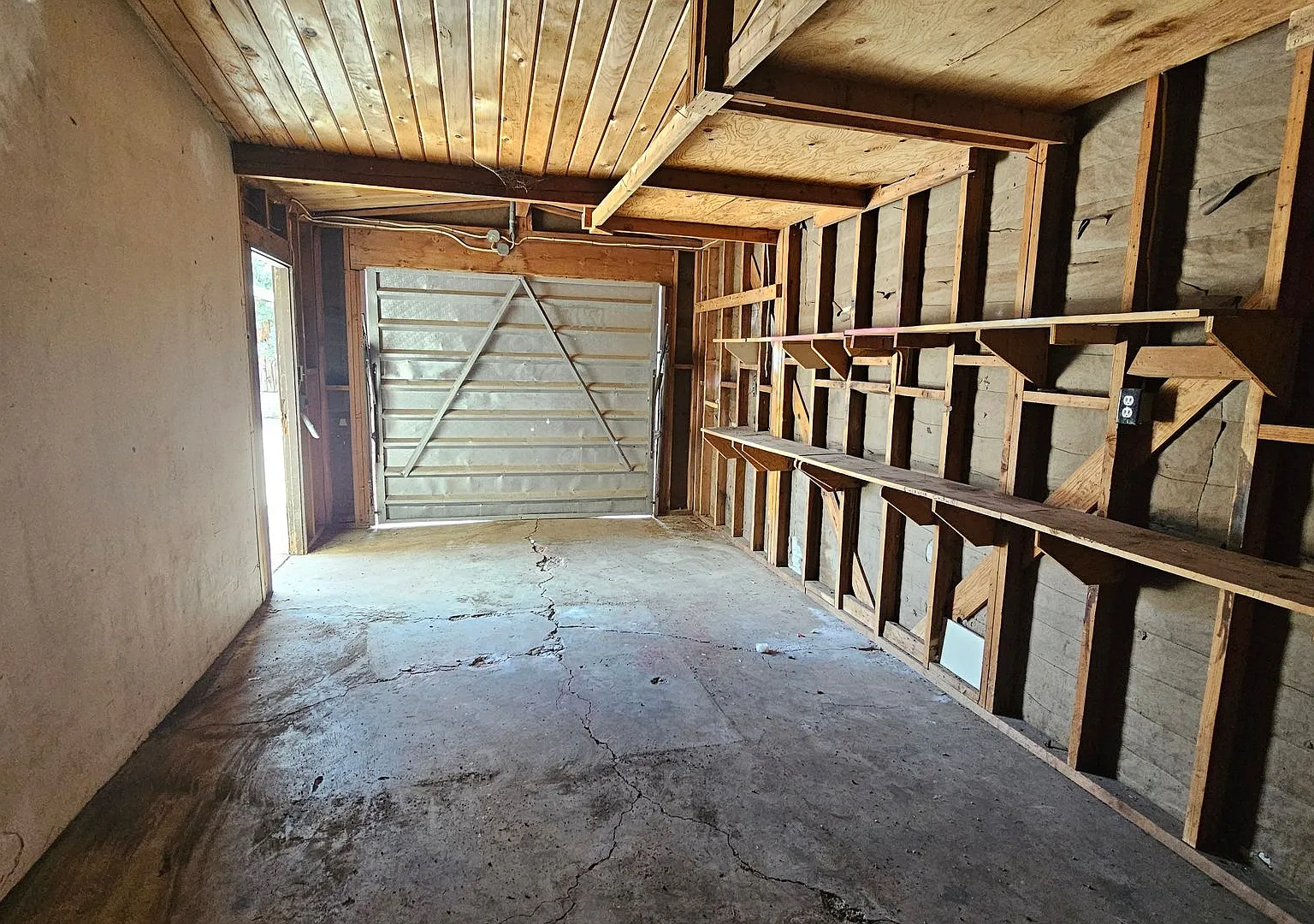 North East Bakersfield Home For lease — Photo 4