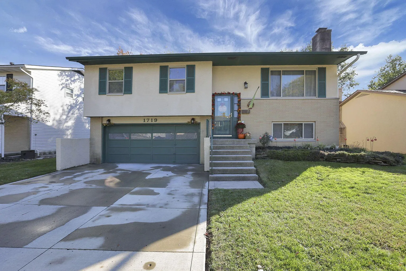 1719 Rocky Pine Loop N photo 1