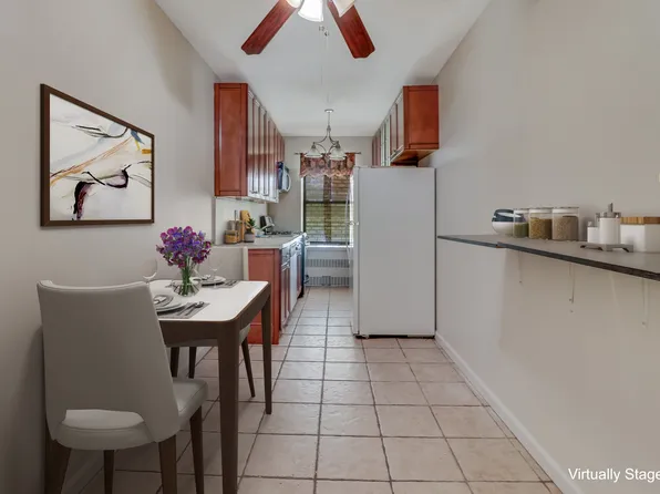 359 Ovington Avenue image 9 of 19