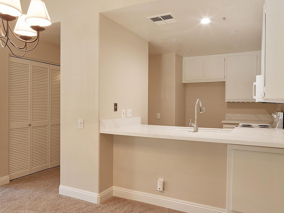 1st image of 2960 Champion Way APT 612