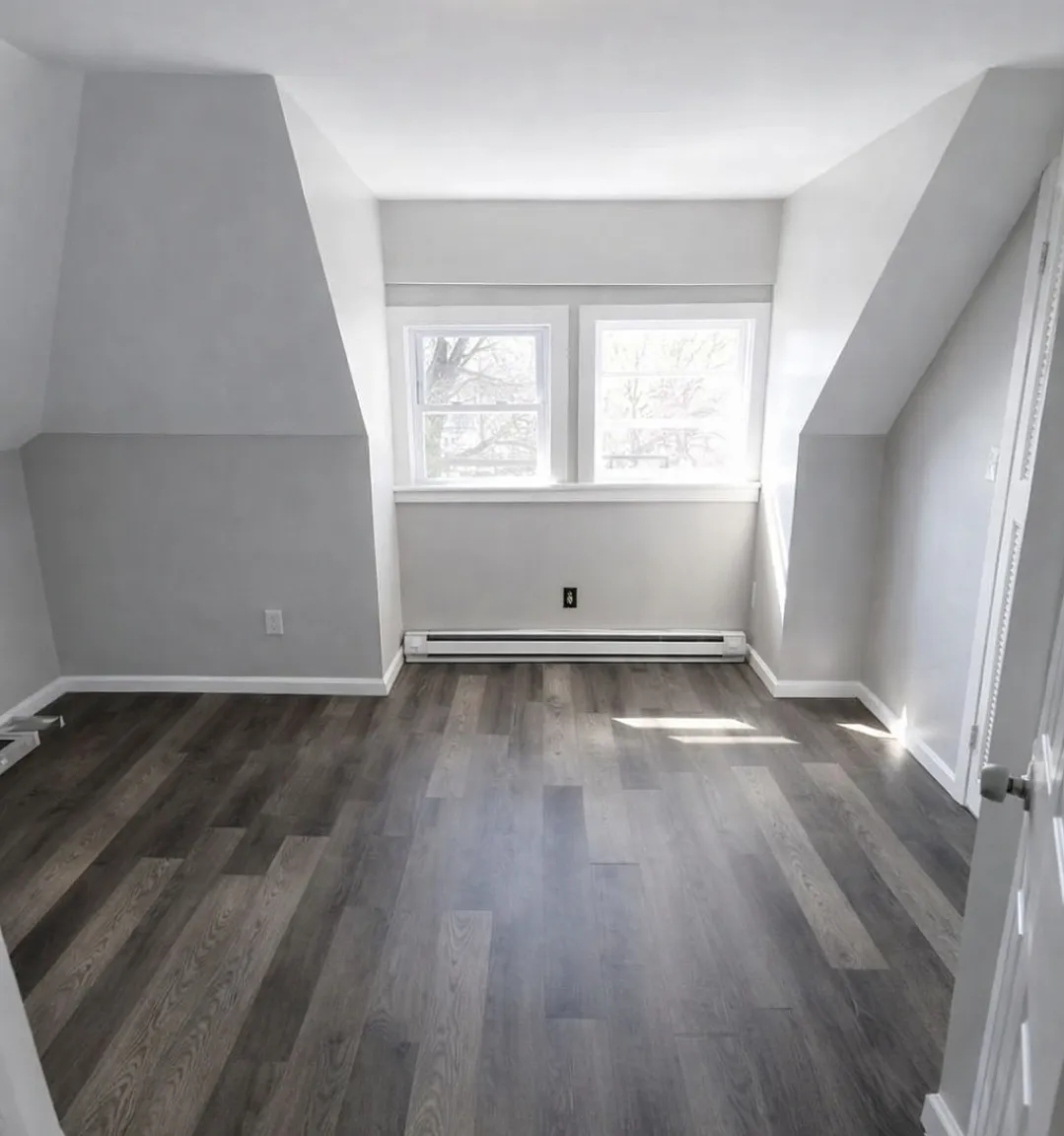 2 bed, 750 sqft, $2,000 — Photo 3