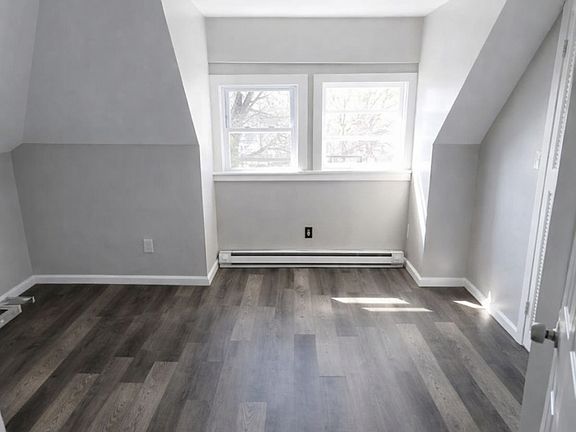 3rd image of 1066 Mary St Floor 3