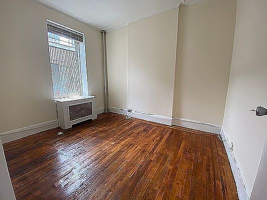 4th image of 1689 1st Ave APT 11