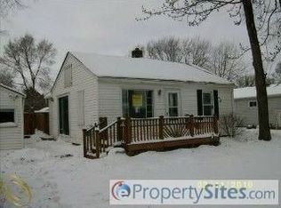 47845 Pinecrest Dr, Shelby Township, MI 48317