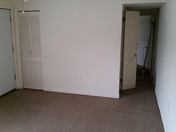 4th image of 2428 222nd St