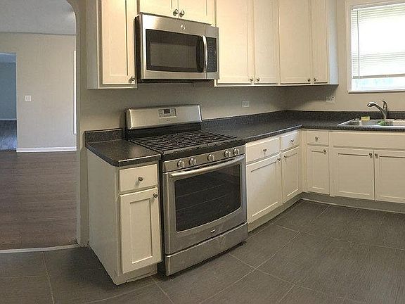 4th image of 40195 N Glendale Ave