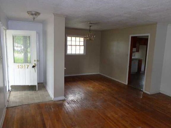 4th image of 1317 Marlowe Dr