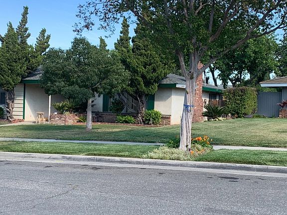 2nd image of 630 Canary Ln