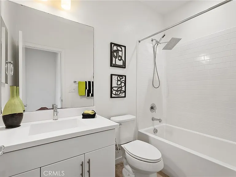85 Savannah — Photo 24