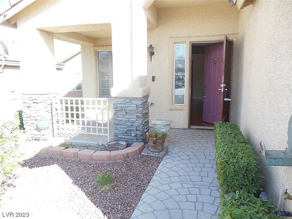 2nd image of 1708 Delaney Creek Ln