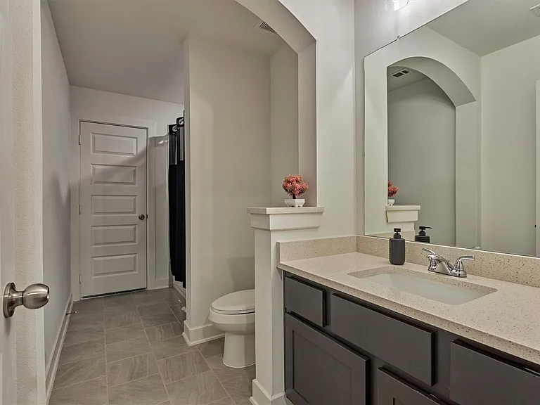 407 Tulip Tree Ct — Photo 39