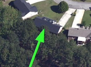 3736 Maranatha Dr, Hope Mills, NC 28348