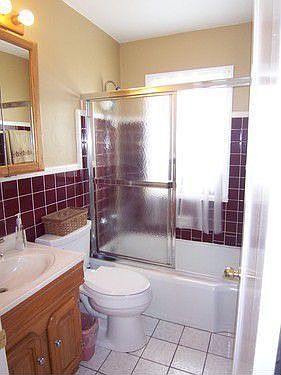 5th image of 10419 Saint Robert Ln