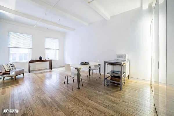 Sold by Citi Habitats | media 6