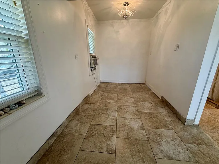 181 73rd Ave — Photo 7
