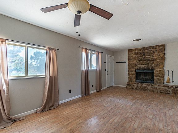5th image of 4209 Kingsway Dr