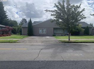 552 SE 12th Ave, Hillsboro, OR 97123