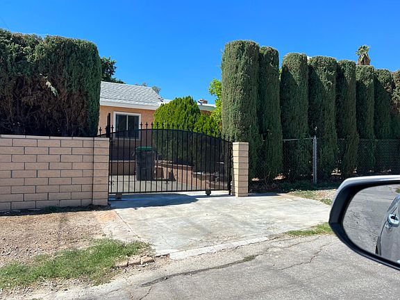 5th image of 4189 Los Serranos Blvd
