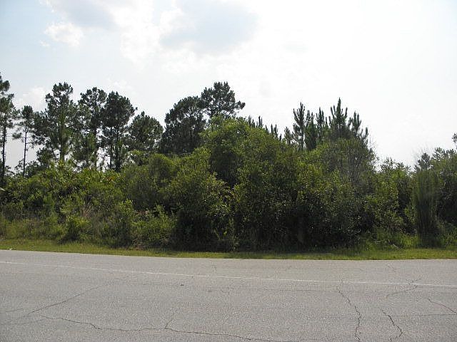2nd image of 6 Whitcock Ln