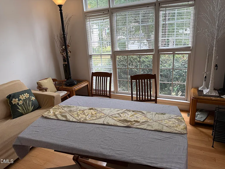 112 Woodshire Ln — Photo 10