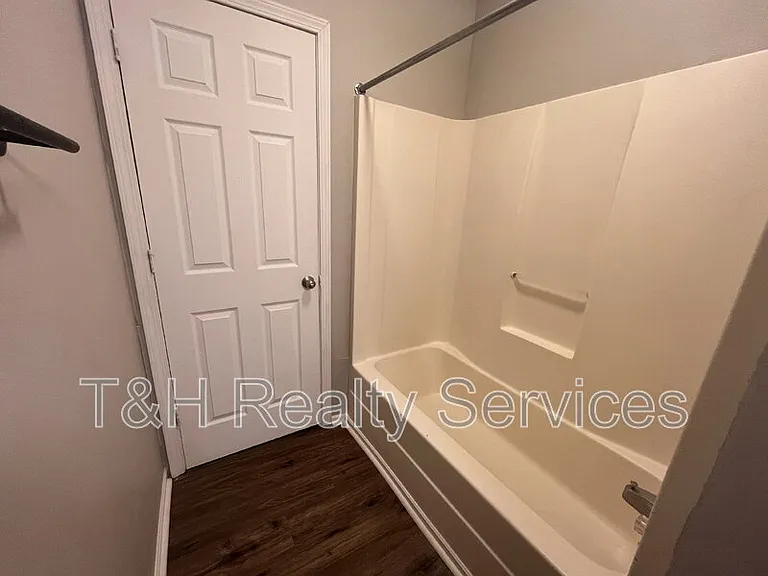 609 S Crystal St — Photo 15