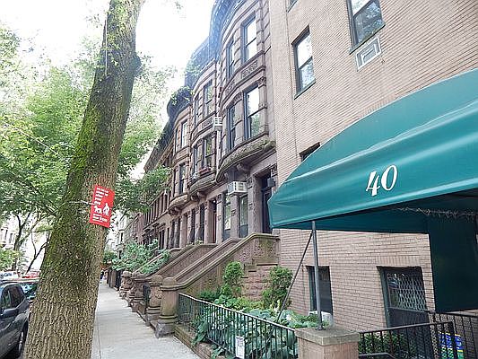 5th image of 40 W 95th St APT 2A
