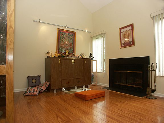 VERSATILE FAMILY RM w FPL