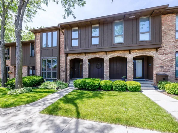 1086 Greenhills Dr, Ann Arbor, MI 48105