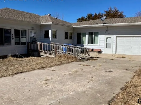 640 W 5th St, Axtell, NE 68924