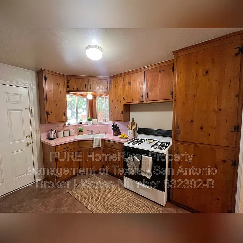 2 bed, 1.0 bath, 846 sqft, $1,095 — Photo 4