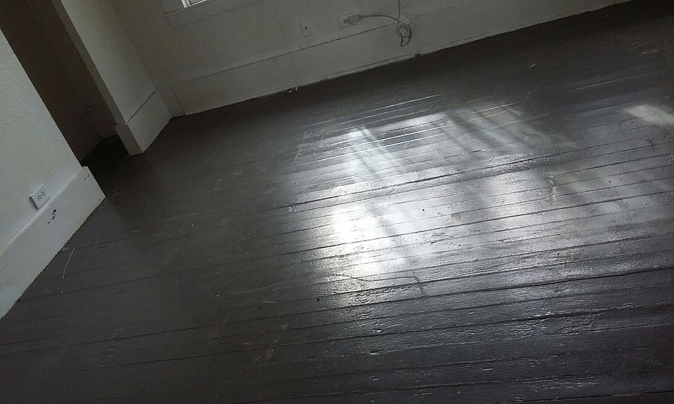 2nd image of 1902 Saltillo St
