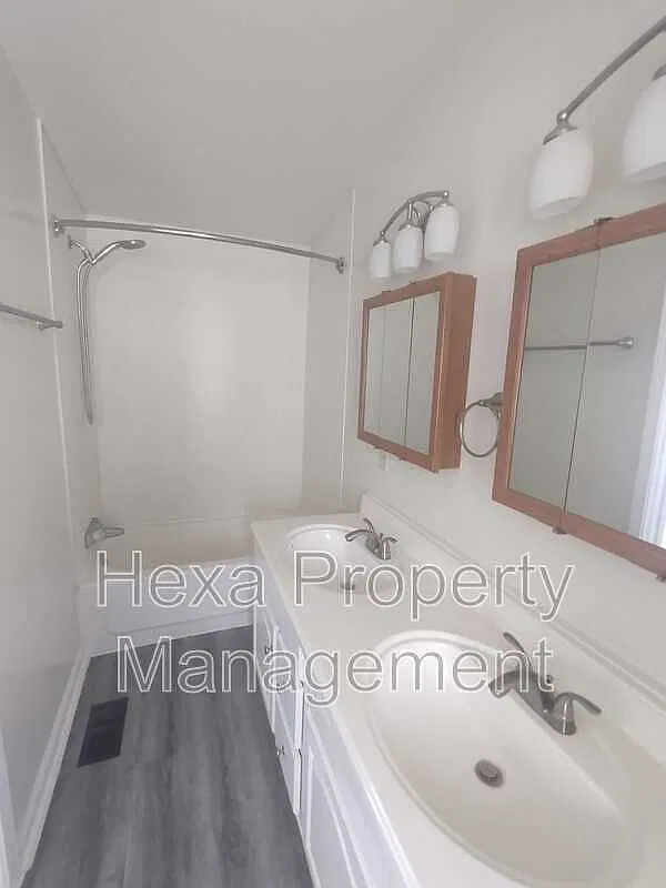 Quality Mobile Home Park — Photo 4