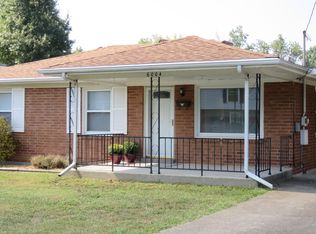 6004 Robinhood Ln, Louisville, KY 40219