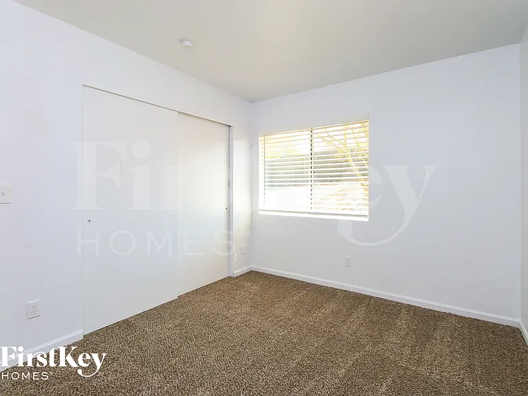 9991 E Victoria Ln — Photo 11