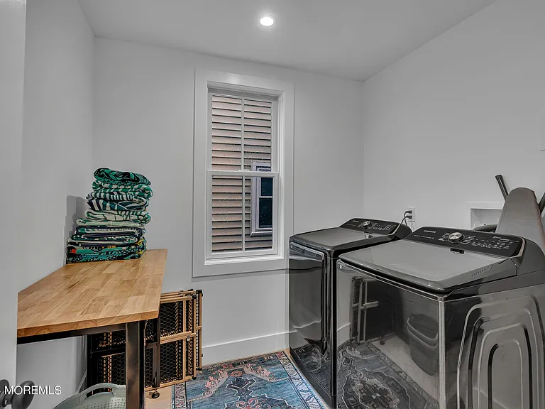 64 Webb Ave — Photo 12