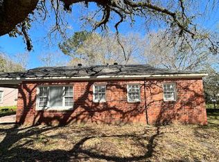 1621 Burdette Dr, Mobile, AL 36605