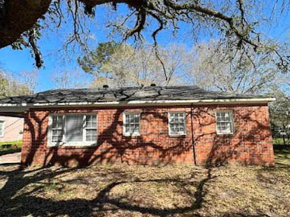 1621 Burdette Dr, Mobile, AL 36605