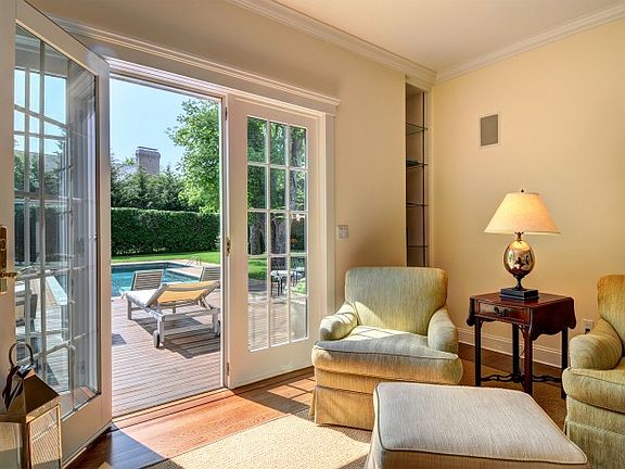 5th image of 53 Leland Ln