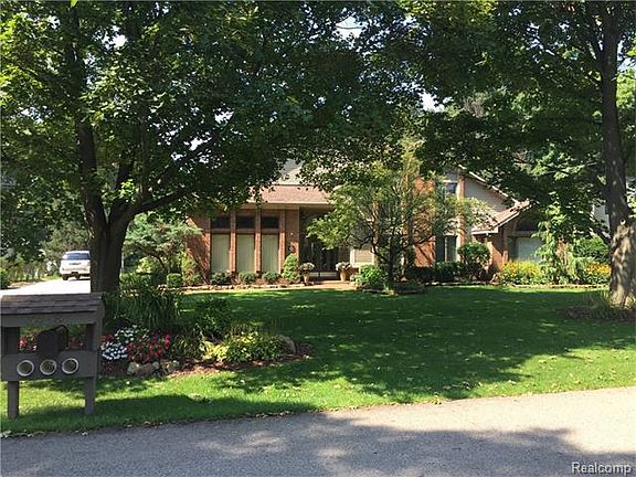 2nd image of 3438 Winterberry Dr