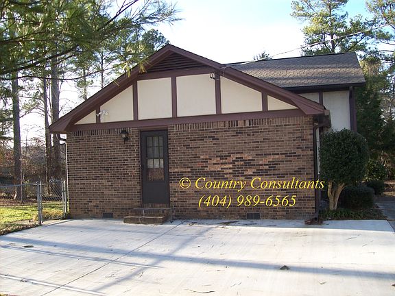 Drive 2499 Silver King Dr, Grayson, GA