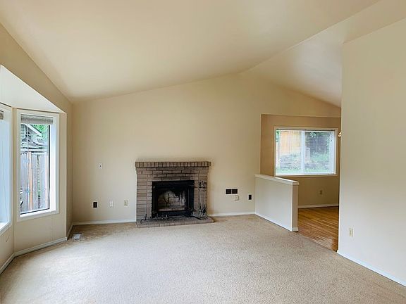2nd image of 4551 186th Ave SE