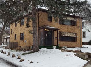 411 S Highland Ave, Rockford, IL 61104
