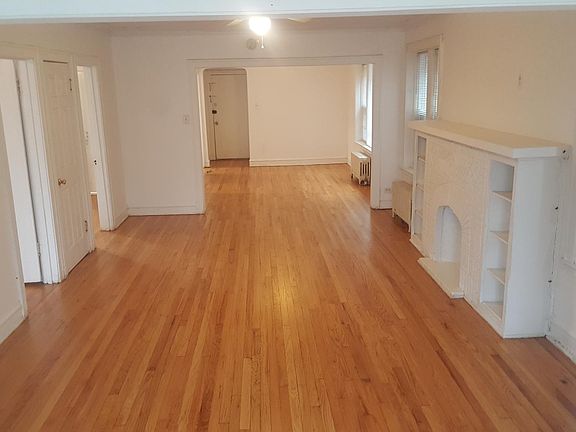 2nd image of 6251 N Washtenaw Ave APT 2