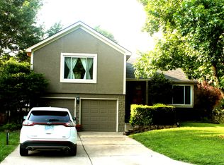 16600 W 150th Ter, Olathe, KS 66062