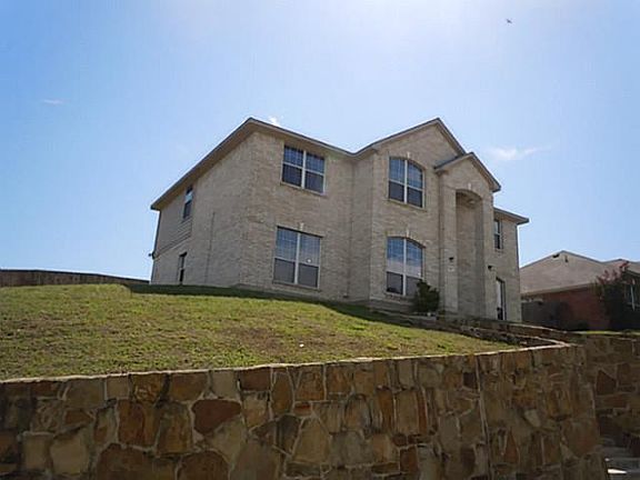 2nd image of 3241 Bent Oak Dr