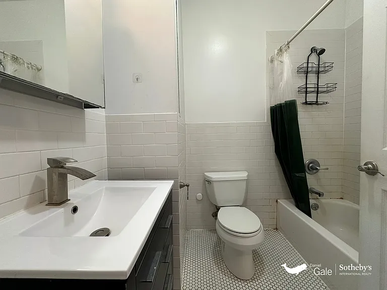 400 5th Ave #3 — Photo 12