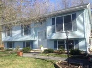 10 Goldfinch Rd, Queensbury, NY 12804