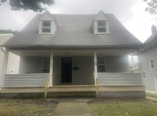 1353 Grant St, Akron, OH 44301