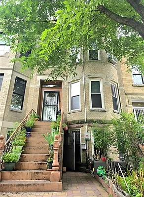 1190 Park Place 