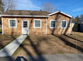 63 Dudley Ln #A, Madison, CT 06443